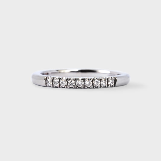Medio cintillo oro blanco con 9 diamantes 0.18ct
