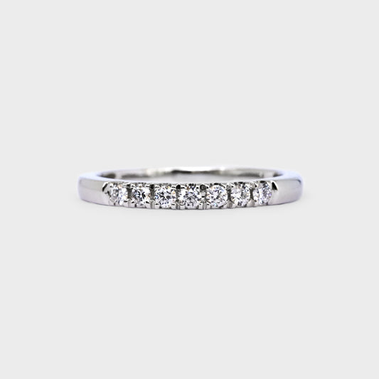 Medio cintillo oro blanco con 7 diamantes 0.14ct